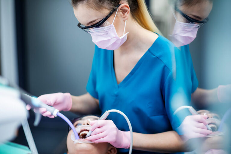 Higienizacja zębów Olsztyn higienizacja zębów olsztyn